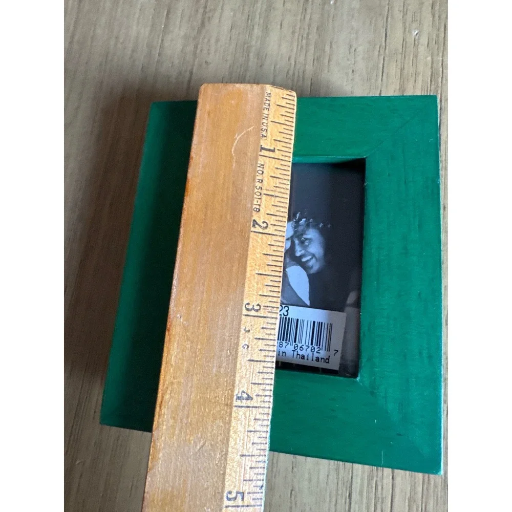Malden International Designs Green Wood Picture Frame 2.5x3.5 Tabletop 670-23